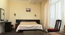 Kavkaz Hotel 