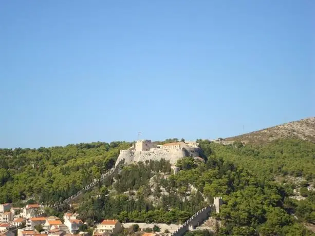 Apartments Iris Hvar Town 