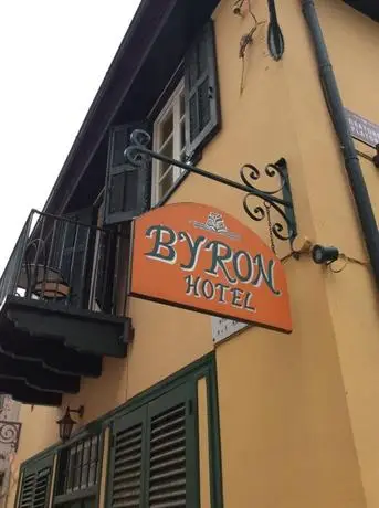 Byron Hotel 