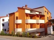 Vratovic Apartments 