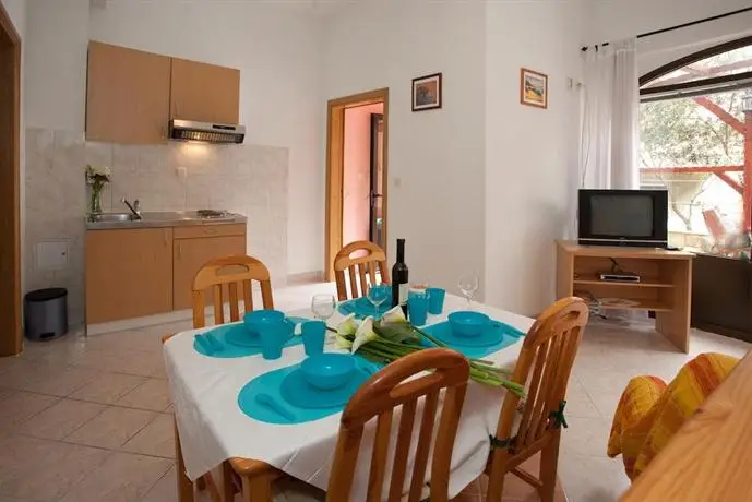 Apartments Cetina 