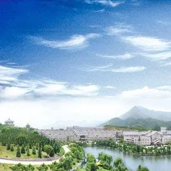 Zhejiang Lantian Baiyun Conference Center Hotel