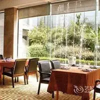 Zhejiang Lantian Baiyun Conference Center Hotel 