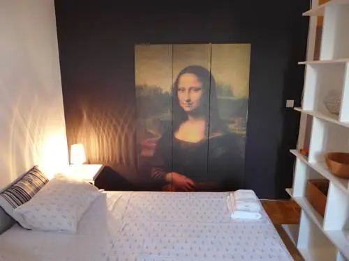 Mona Lisa Apartment