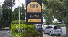 806 Motor Lodge 