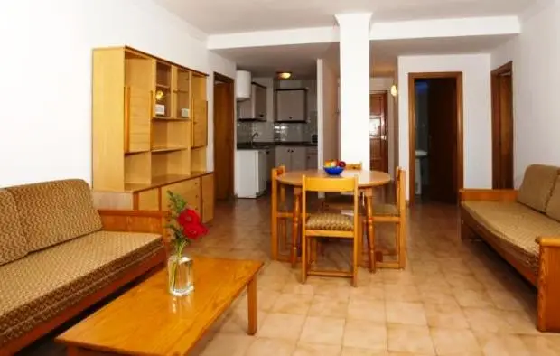 Apartamentos Midas