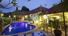 Sunshine Guesthouse Phuket 