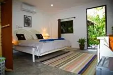 Sunshine Guesthouse Phuket 