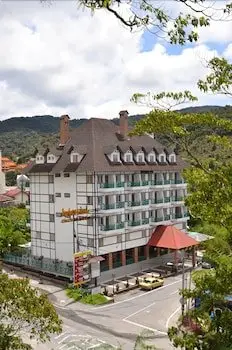 Iris House Hotel