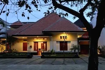 Merbabu Guest House 