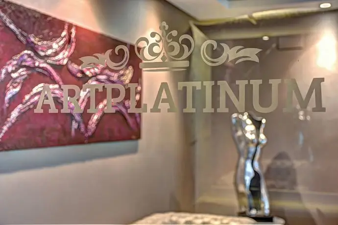 ArtPlatinum Suites & Apartments 