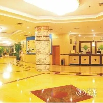 Minshan Century Hotel 