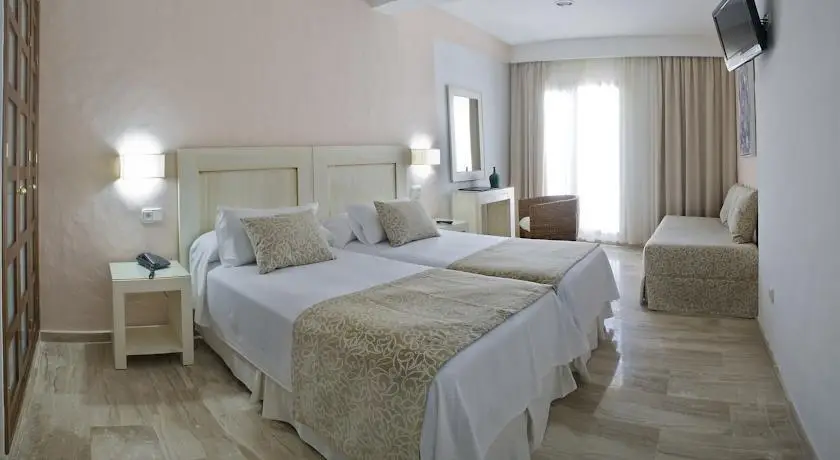 Hotel Dona Lola Zahara 