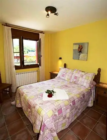 Apartamentos Rurales La Vina 