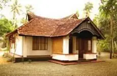 Tharavadu Heritage Home 