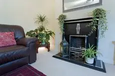 Poplar House Serviced Apartments 