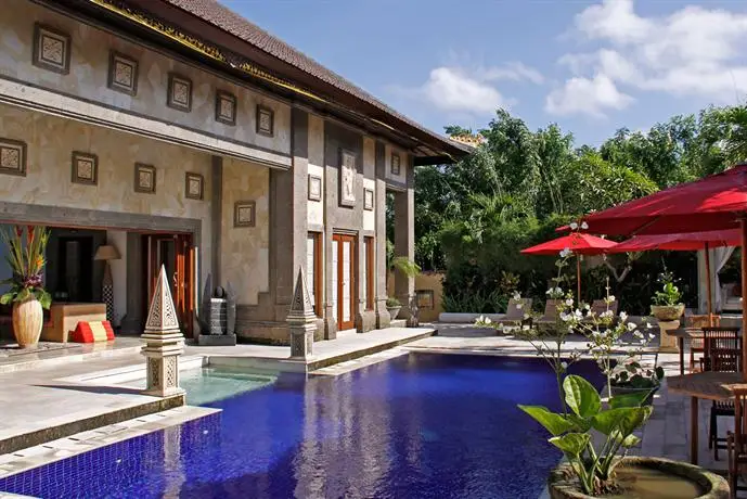 Lagen Cliff Villa Bali 