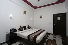 OYO 11539 Hotel Priya Agra 