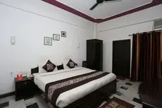 OYO 11539 Hotel Priya Agra 