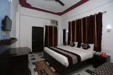 OYO 11539 Hotel Priya Agra 