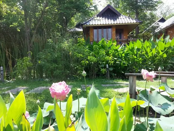 Pura Vida Pai Resort 