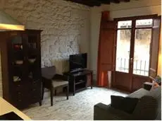 Apartamentos Rurales La Villa de Piedra 