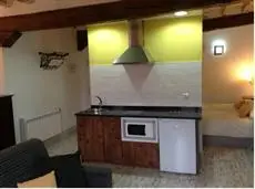 Apartamentos Rurales La Villa de Piedra 