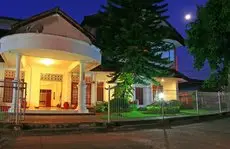 OYO 972 Griya Asri Hotel Mataram 