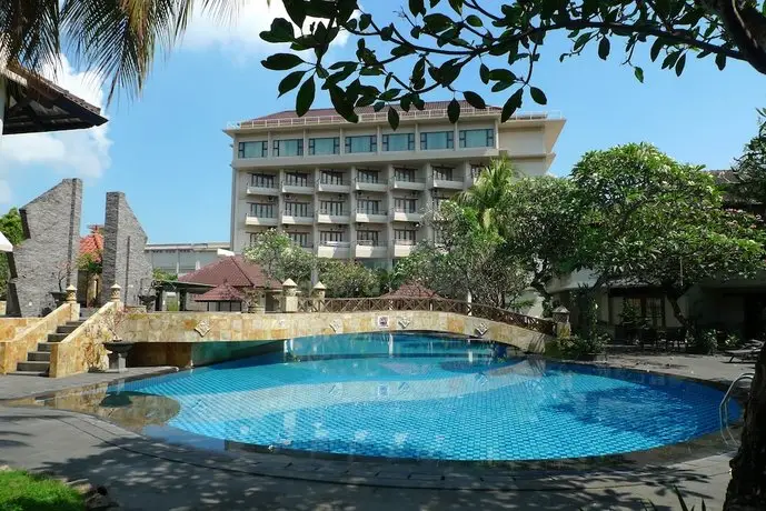 Lombok Raya Hotel 