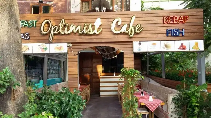 Optimist Hotel