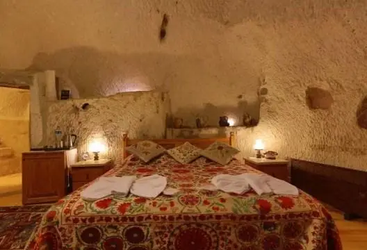 Amber Cave Suites 