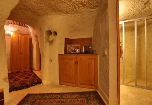 Amber Cave Suites 