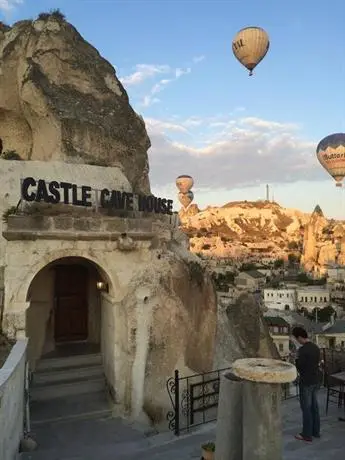 Castle Cave House 