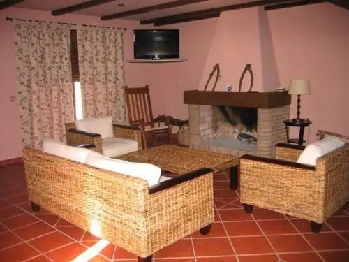 Hotel Rural Robles 