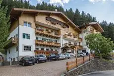 Hotel La Pineta Selva Di Val Gardena 