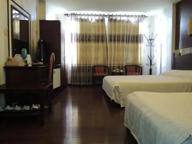 Phuong Dong Hotel 