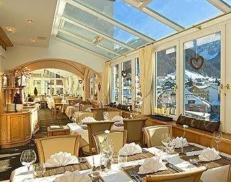 Hotel Chalet S Dolomites 