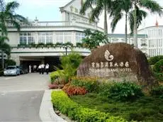 Xinglong Treasure Island Hotspring Hotel 