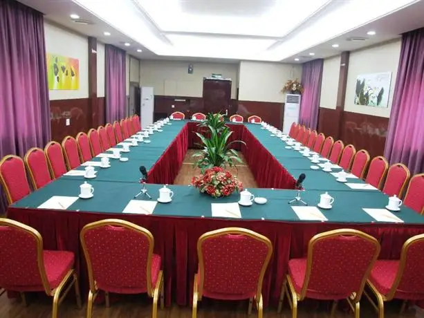 Zhonglai Hotel 