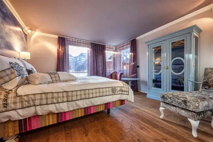 Home Hotel Arosa