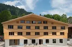 Gstaad Saanenland Youth Hostel 