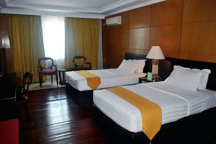 Hotel Bumi Senyiur