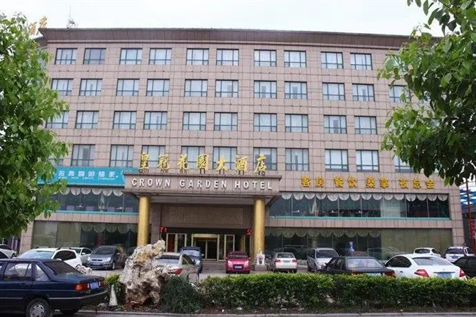 Crowngarden Hotel