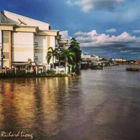 Hotel Victoria River View