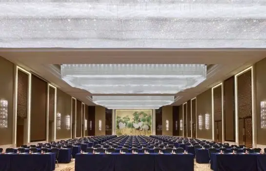 Sheraton Daqing Hotel 