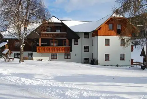 Gasthof Pension Schwarzenhof 