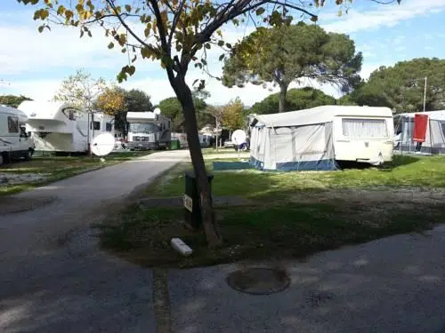 Camping La Buganvilla 