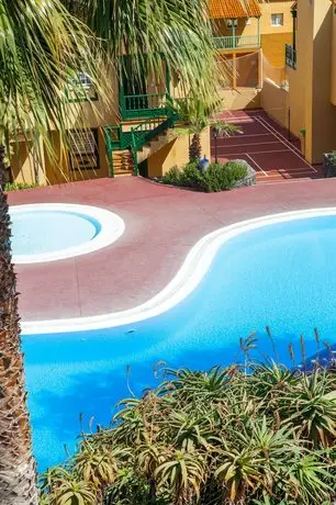 Apartamentos Oasis San Antonio 