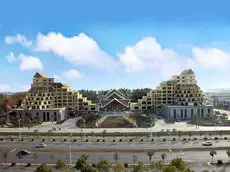 Linyin Holiday Hotel 