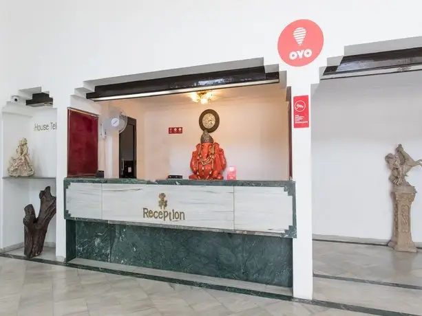 OYO Flagship 140 Amaltas AB Road